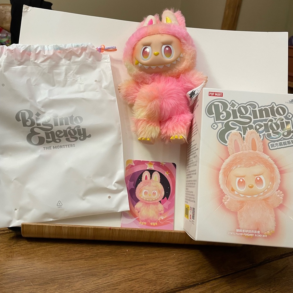 Labubu Big into Energy Loyalty New Unused W/Box